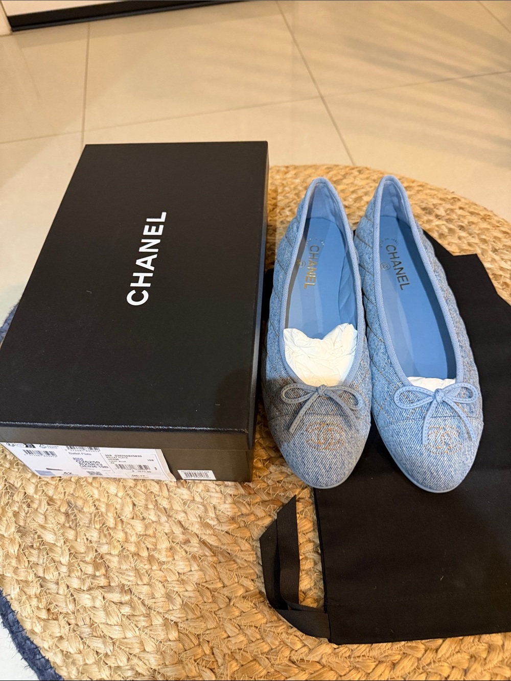 CHANEL 26B DENIM LIGHT BLUE BALLET FLATS - Picture 3 of 7